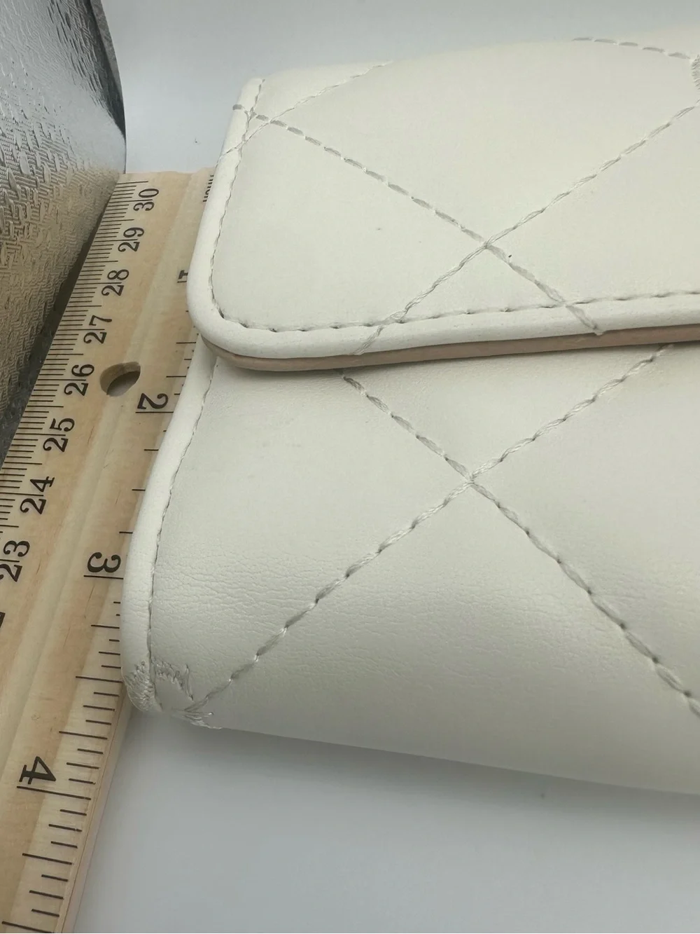 Guess Greenberry SLG Logo Slim Tri-Fold Clutch Wallet - White/Gold